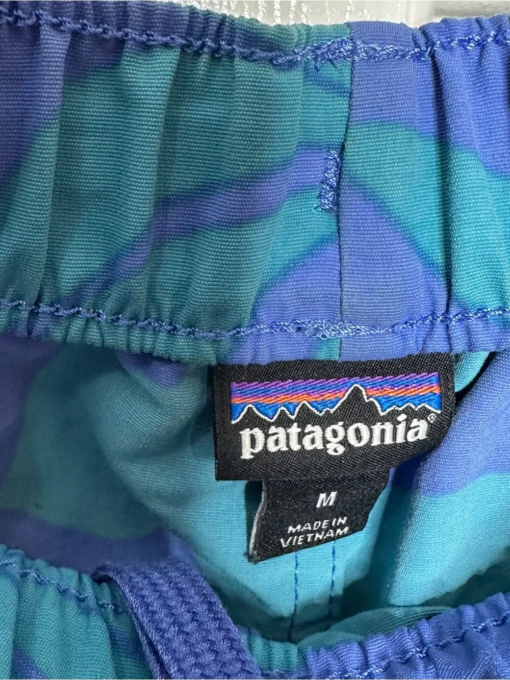 Patagonia Women's Barely Baggies Shorts M Blue Floral Kalani Big Float Blue 2.5